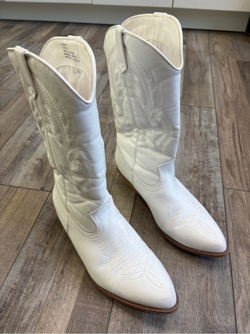 Coconuts by Matisse cowgirl cowboy boots